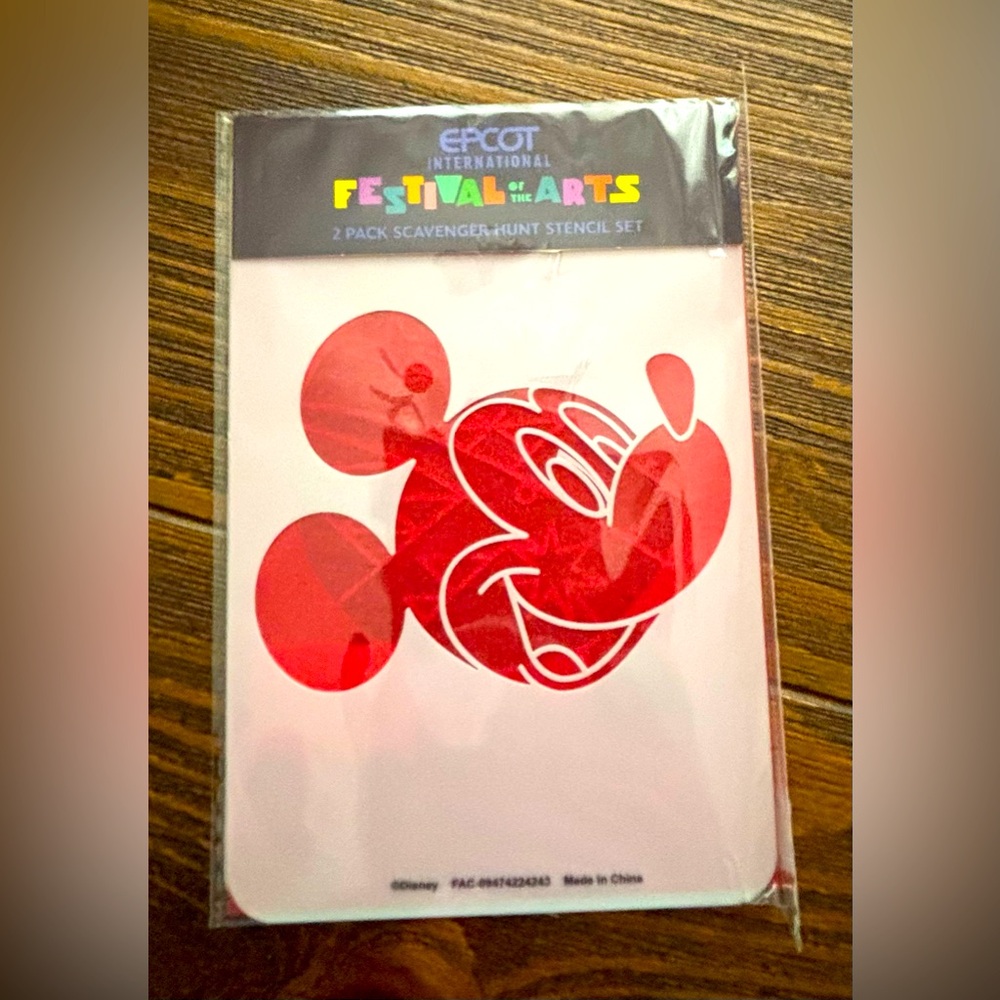 EPCOT Festival of Arts 2 pack Scavenger hunt stencil set. Disney Theme Parks
